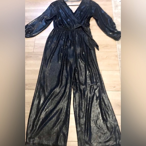 EXPRESS Gunmetal jumpsuit w/belt, surplice V-neckline perfect 4 holidays like me - Picture 6 of 10